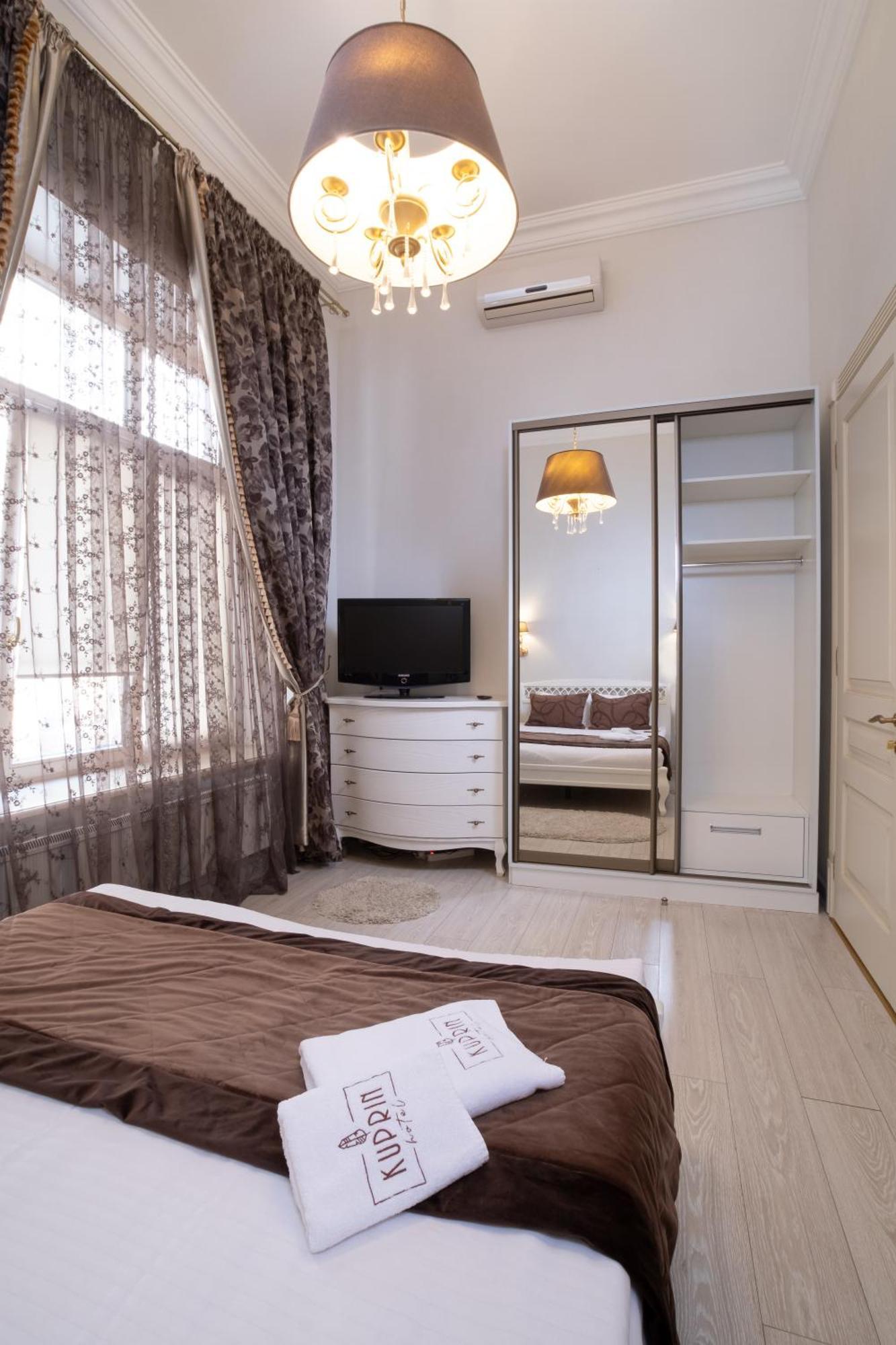 Kuprin Hotel أوديسا الغرفة الصورة
