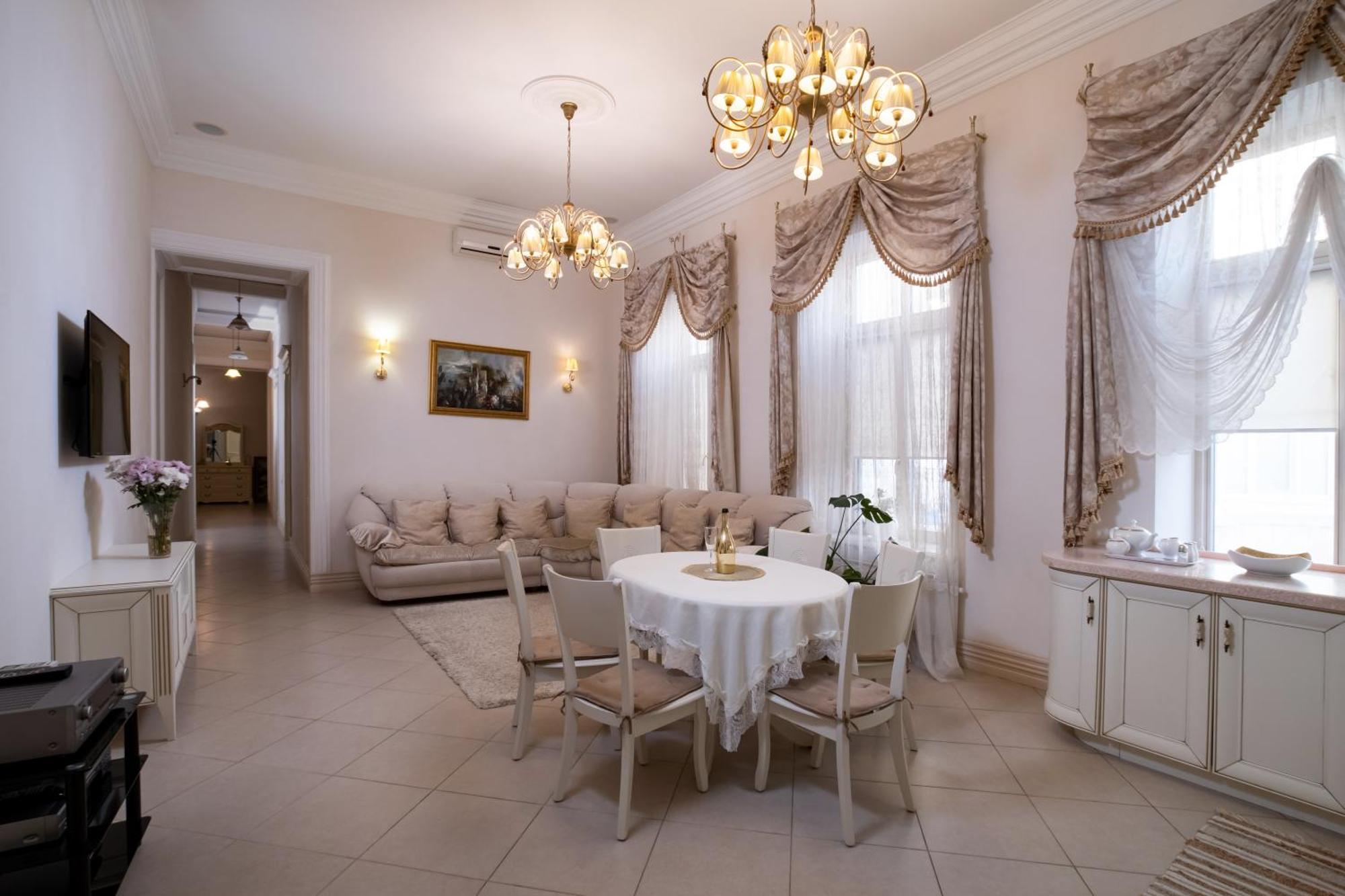 Kuprin Hotel أوديسا الغرفة الصورة